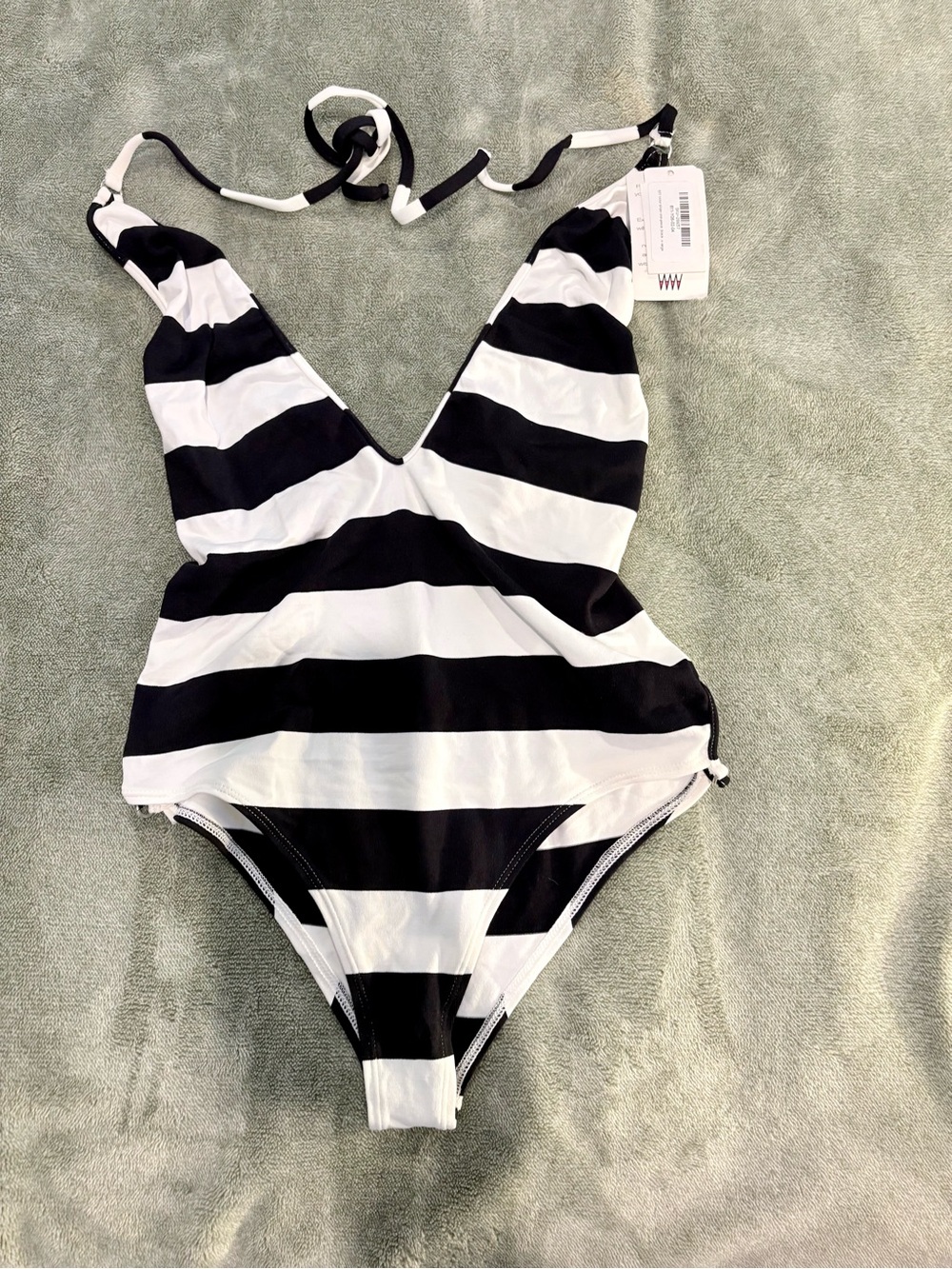 Wicked Weasel 811 one-piece sz XL